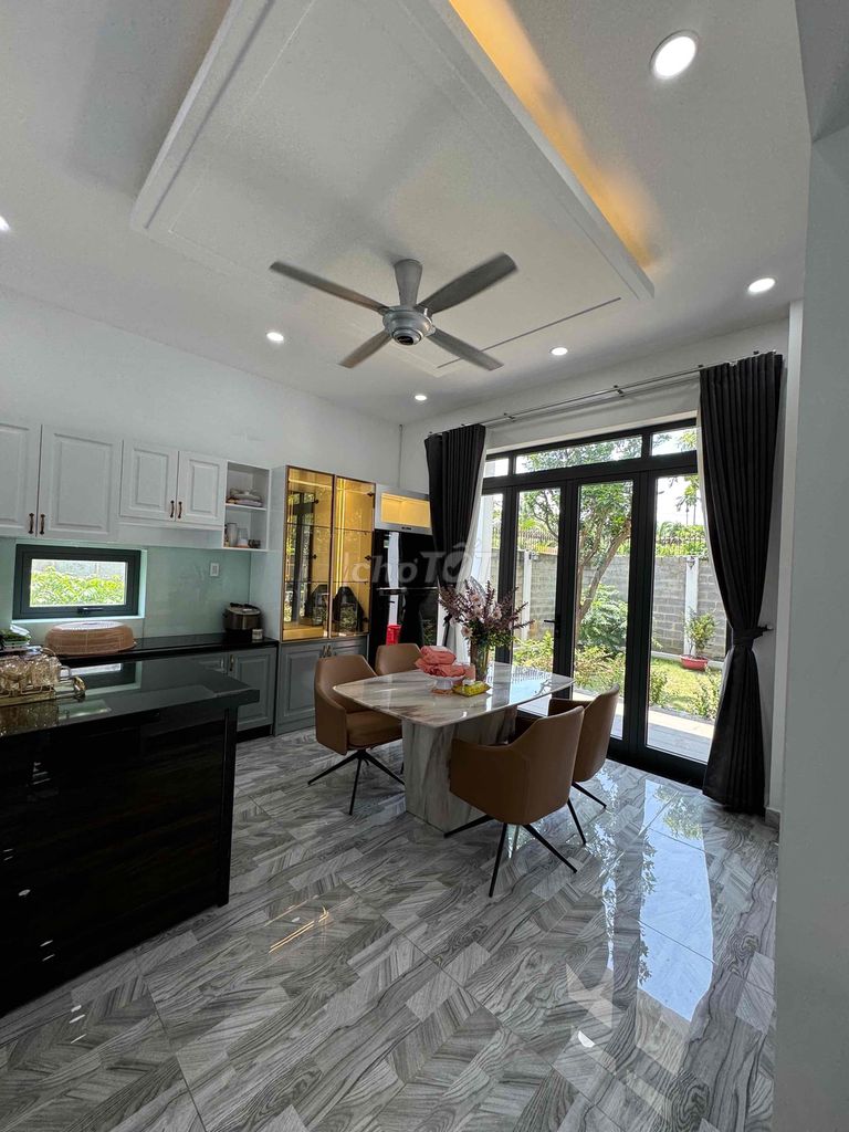 505abd3ce43a55cbaffac6a3480d01c3-2889985122438312912